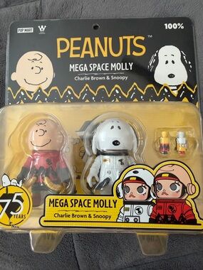PEANUTS Mega Space Molly Charlie Brown & Snoopy Figure Set - Highly Collectible.